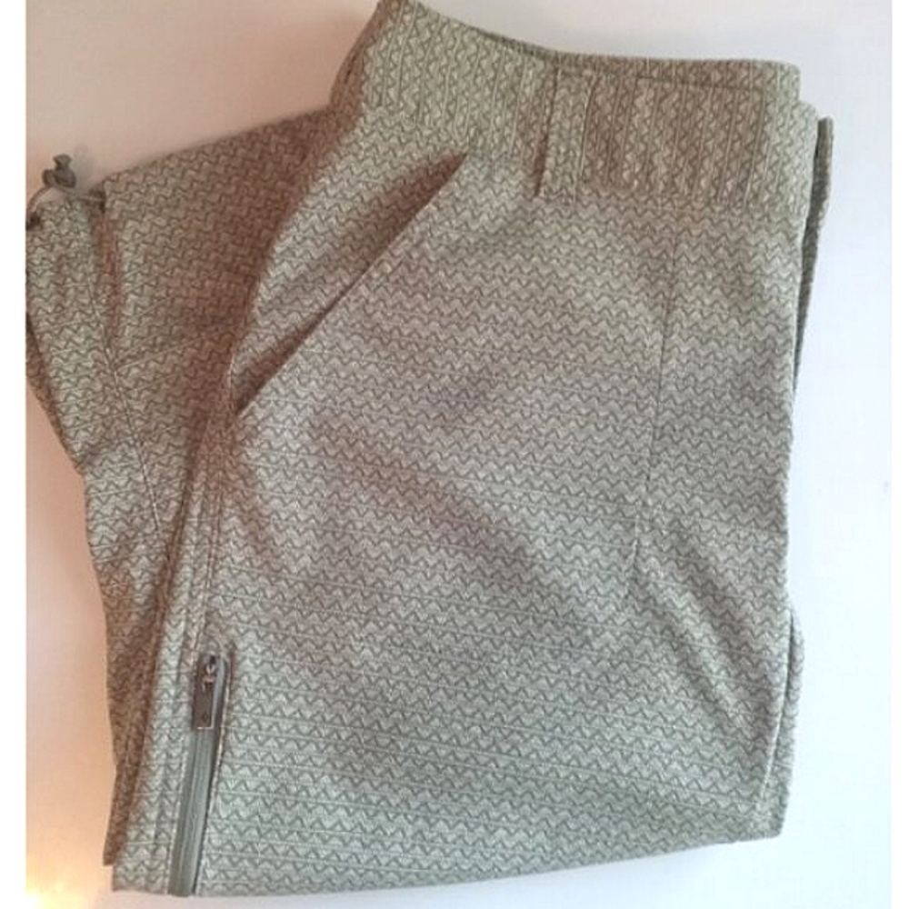 Columbia Capris Sz 10